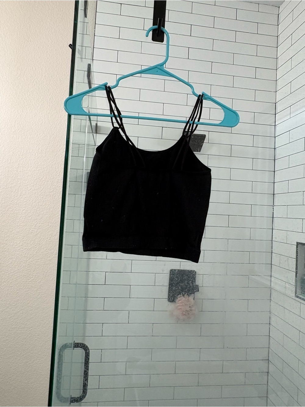 Colsie Black Double-Strap Cropped Camisole
